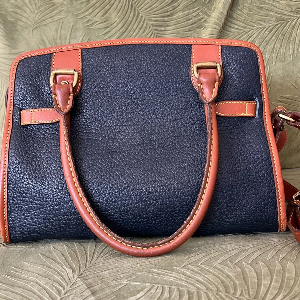 Dooney & Bourke R212 'All Weather' Black-tan Cross-body Zip-top Satchel Handbag